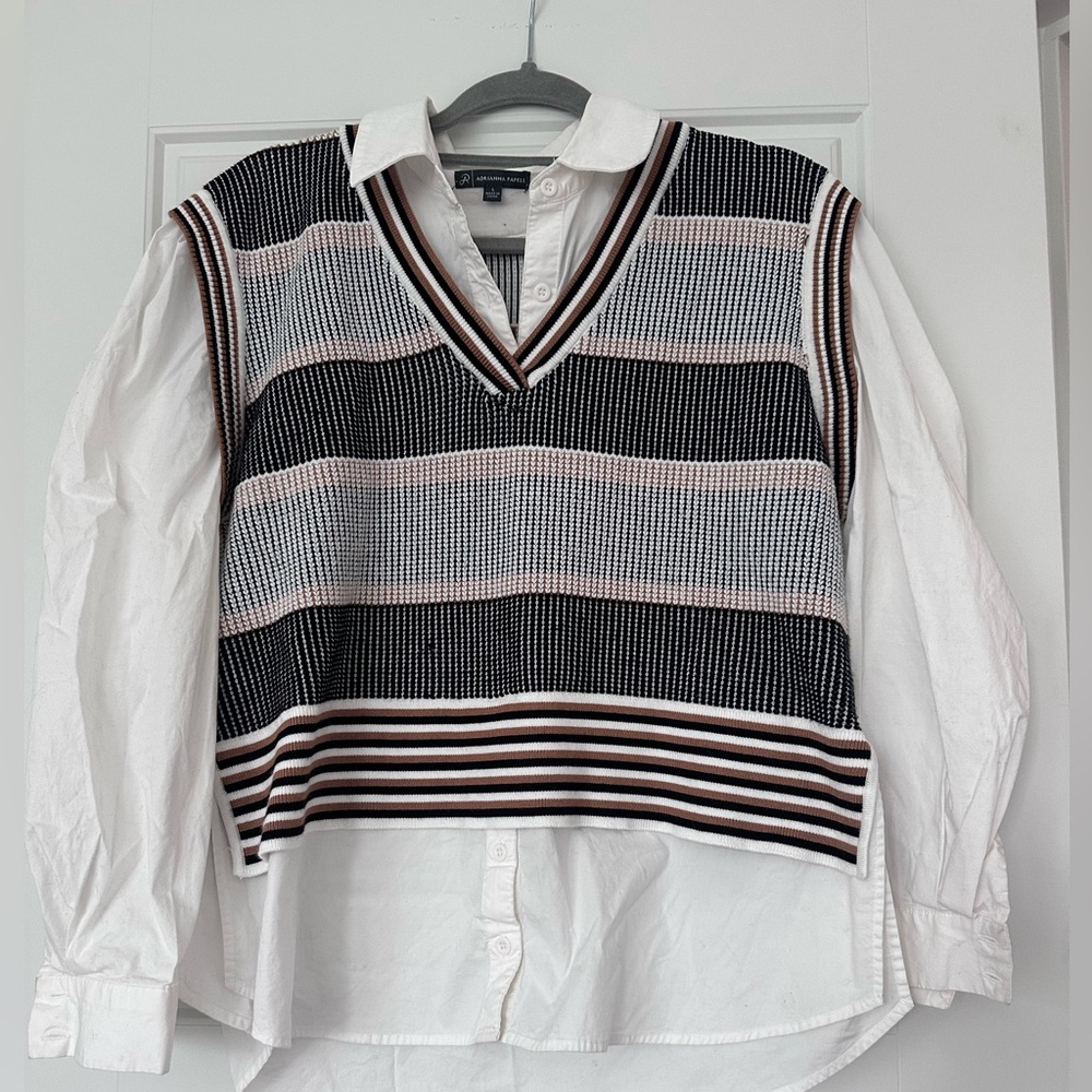 Adrianna Papell Shirt with a vest (attached)